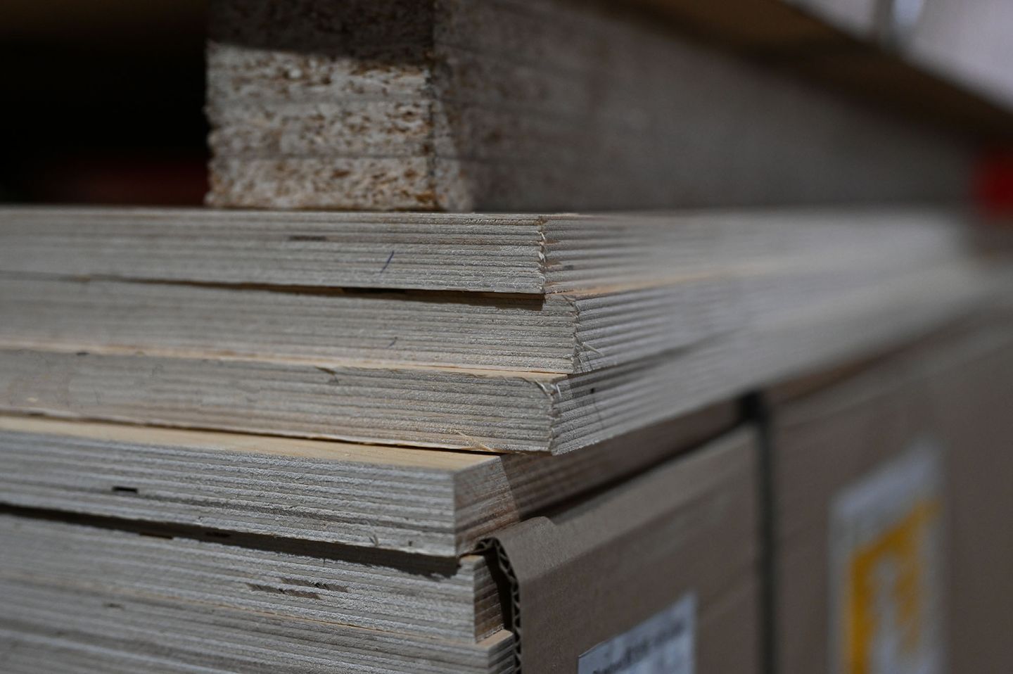 Фанера ФК 21мм 1525х1525мм сорт 4/4 нешлифованная березовая СВЕЗА