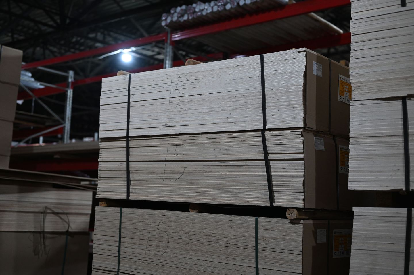 Фанера ФК 15мм 1525х1525мм сорт 4/4 нешлифованная березовая СВЕЗА