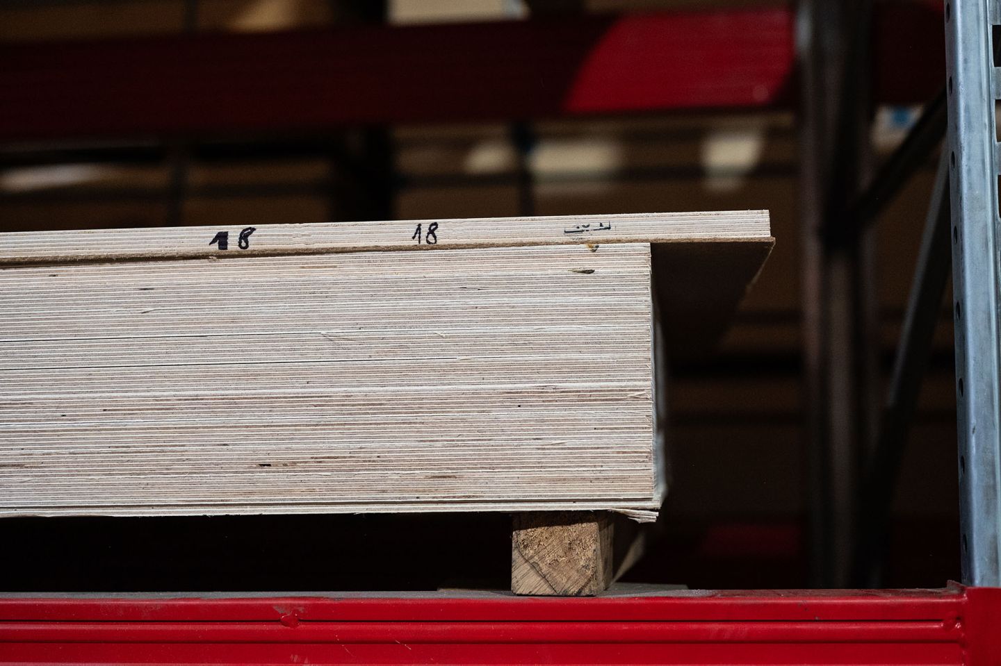 Фанера ФСФ 18мм 2440х1220 мм сорт 4/4 нешлифованная березовая влагостойкая