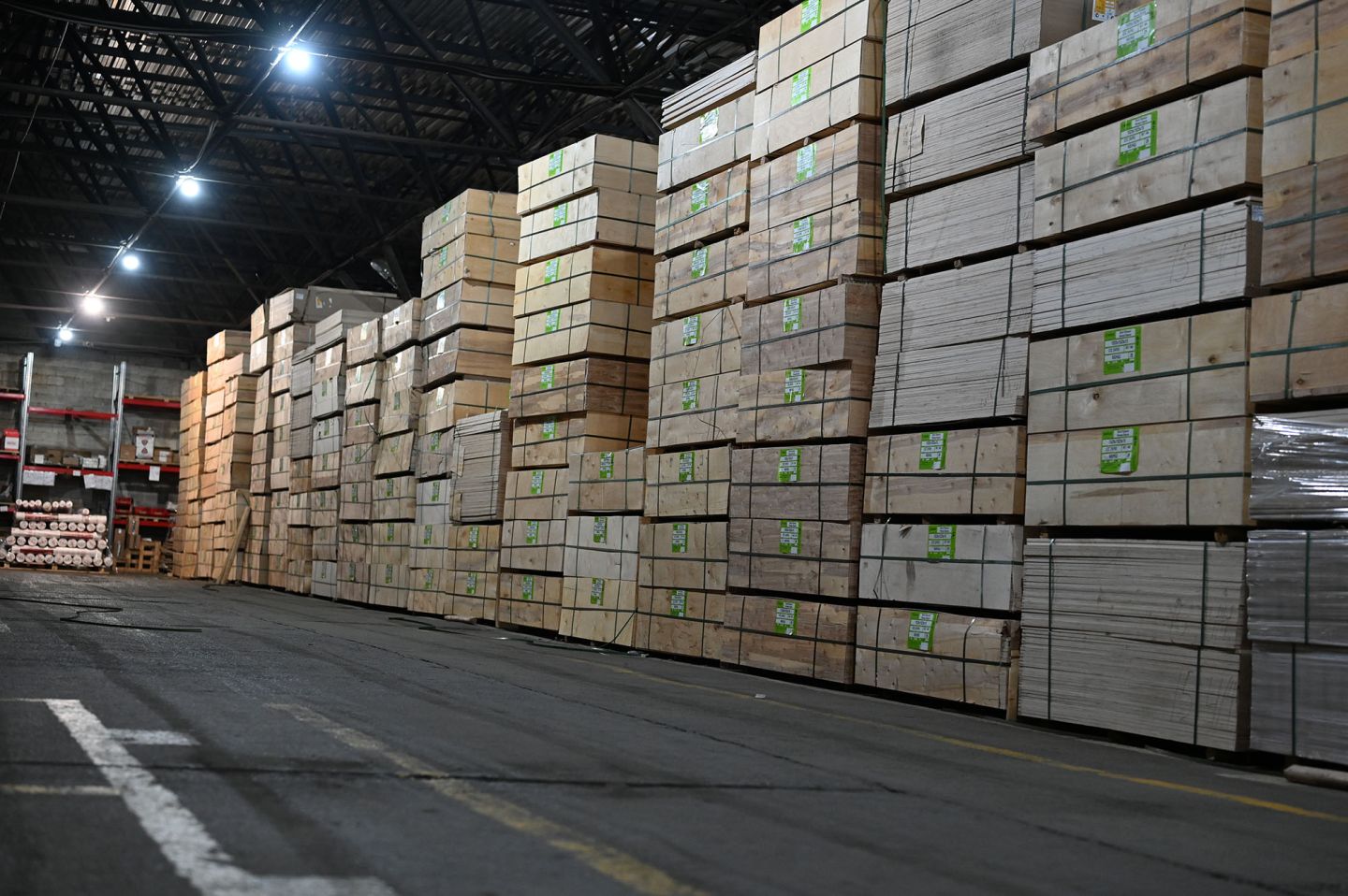 Фанера ФСФ-ТС 20 мм сорт 2/4 НШ березовая трудногорючая 2950х1525 мм