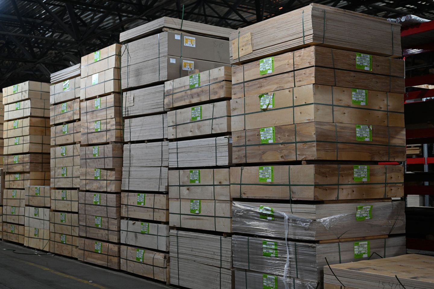 Фанера ФСФ-ТС 10 мм сорт 2/2 НШ березовая трудногорючая 2950х1525 мм