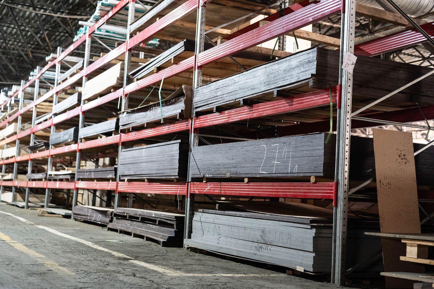 Фанера ФОФ сетчатая 21 мм 3000х1500 мм сорт 1/2 березовая