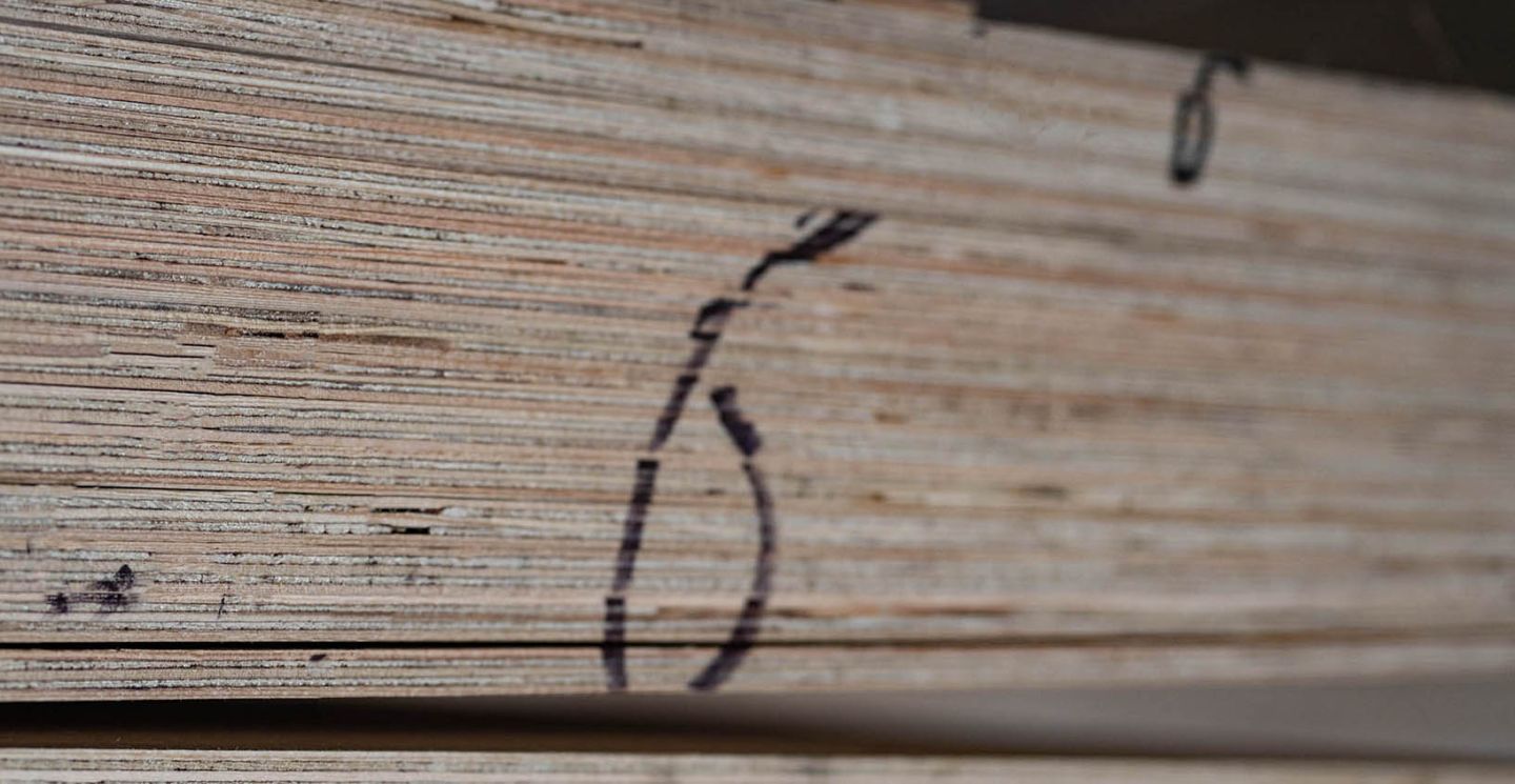 Фанера ФСФ 6,5мм 2440х1220 мм сорт 1/3 шлифованная хвойная влагостойкая  Лиственница